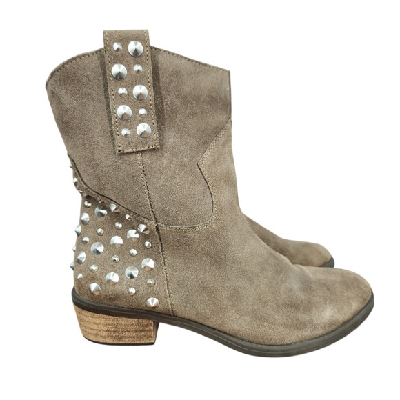Bakers Boots Womens 8.5 Taupe Suede Leather Metal Studded Pull On Booties - Picture 1 of 13
